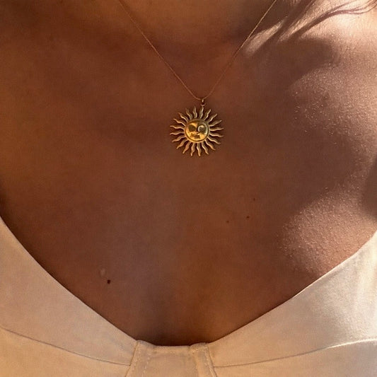 Collier Romane